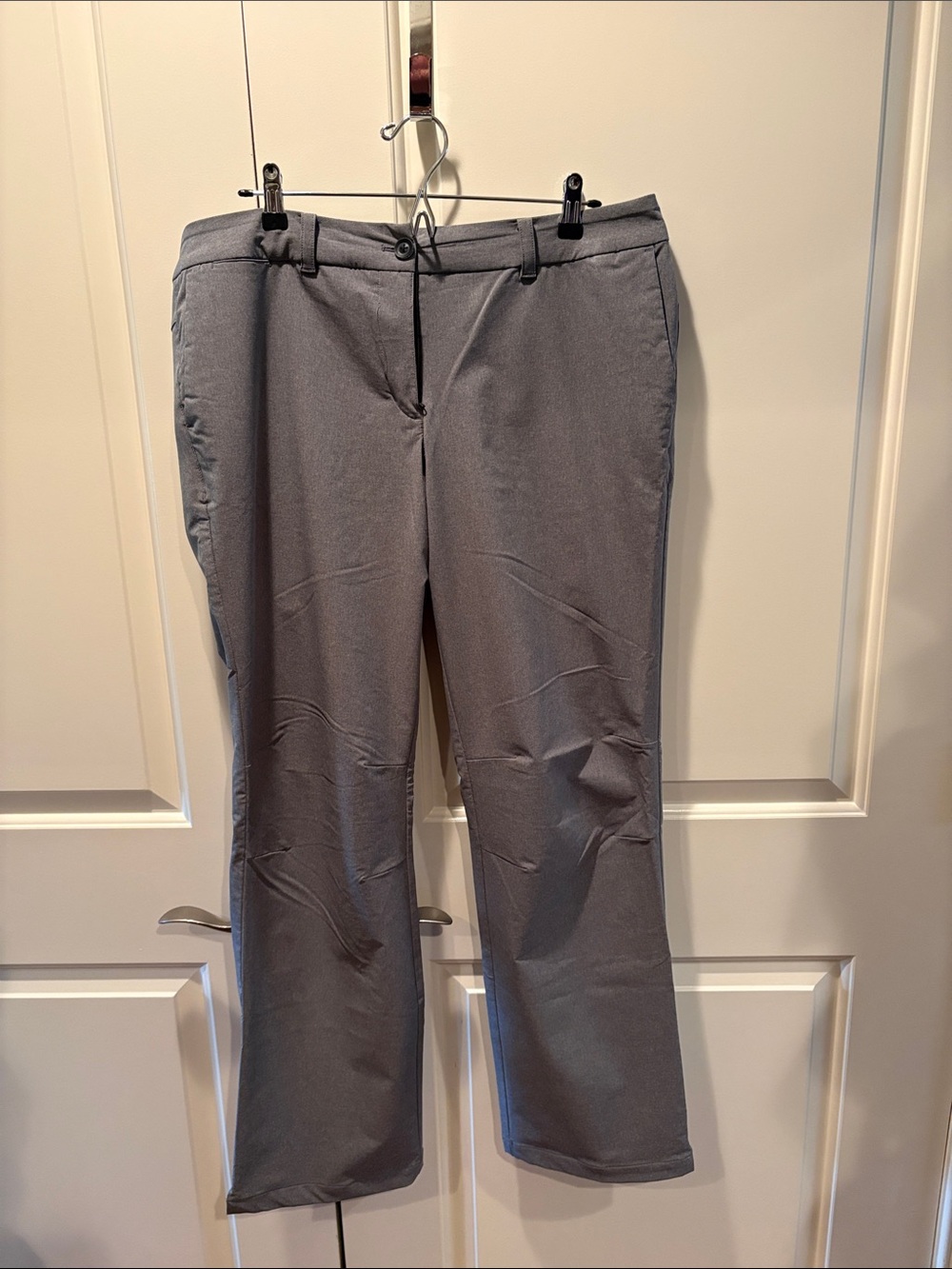 Nike Women’s Straight Leg Pants - Gray